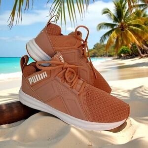 Puma Women's Running Sneakers, Salmon Color - Size 5.5 - Excellent Condition!